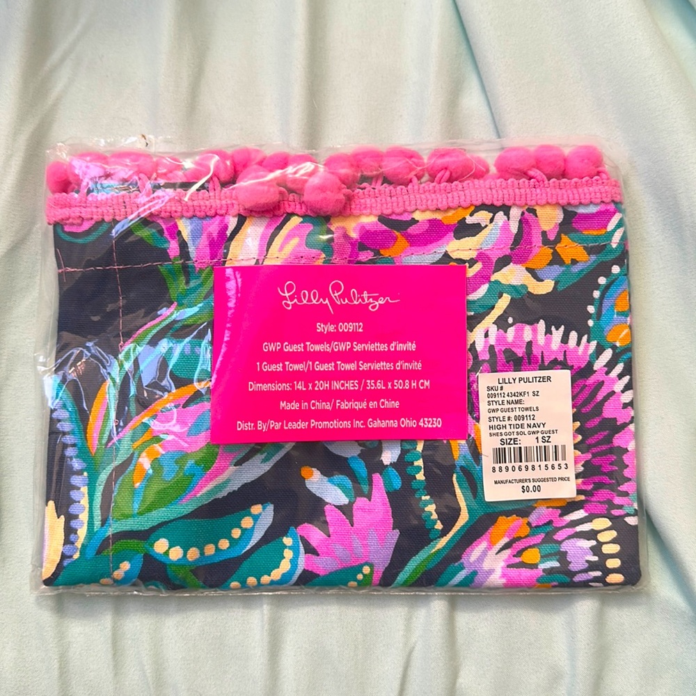 Brand new in package - 1 lilly pulitzer guest towel